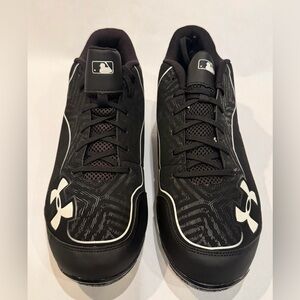 Under Armour Men’s Ignite Low ST Baseball Metal Cleats Size 13.5 1246694-011.